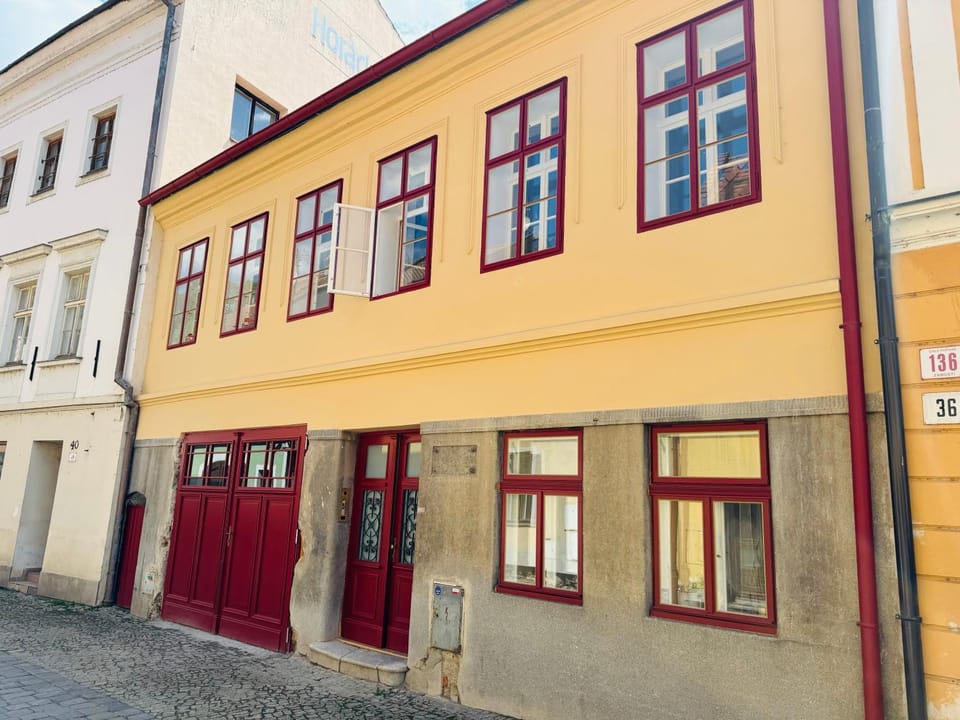 Property building, Day