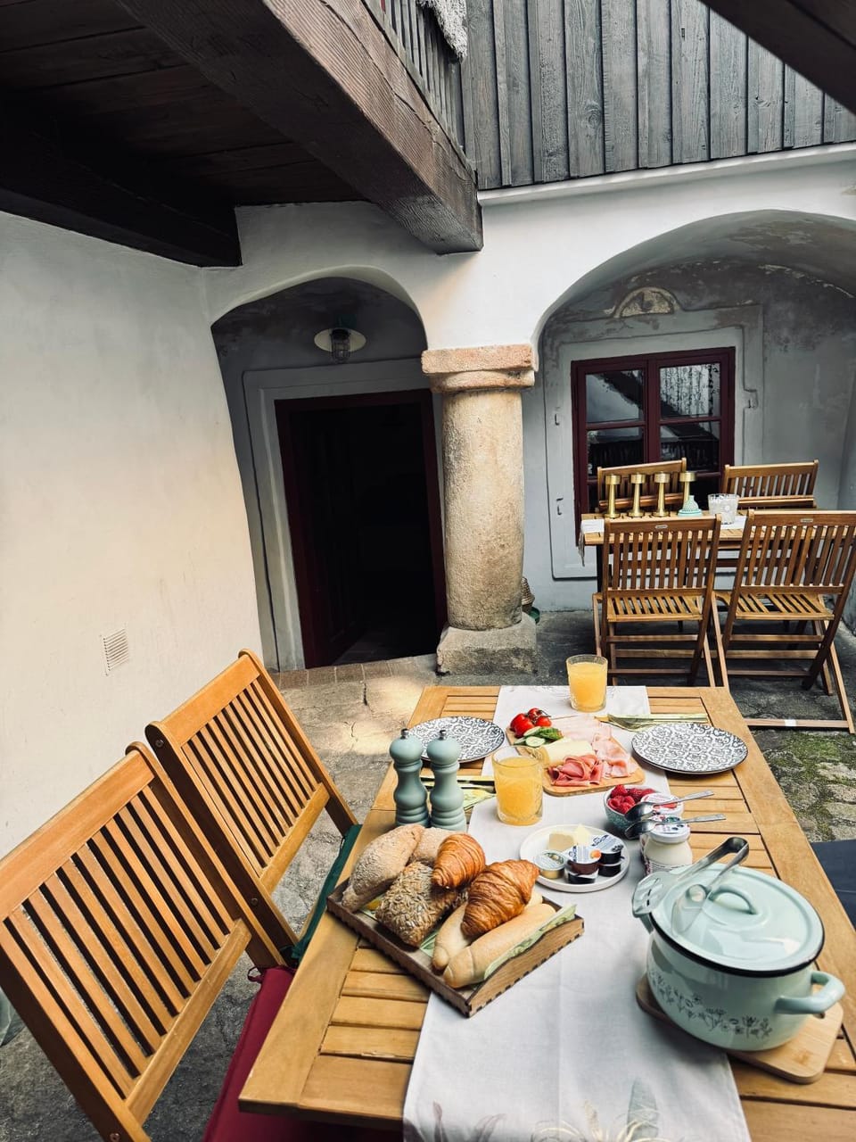 Original Trebic whisky bar Room Apartment in South Moravian Region