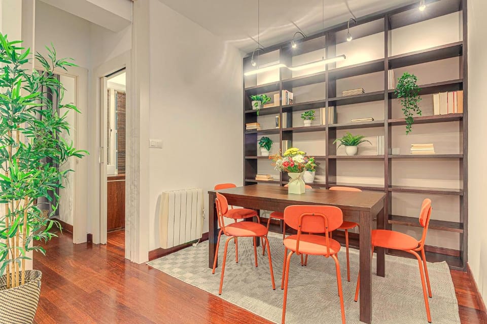Living room, Dining area