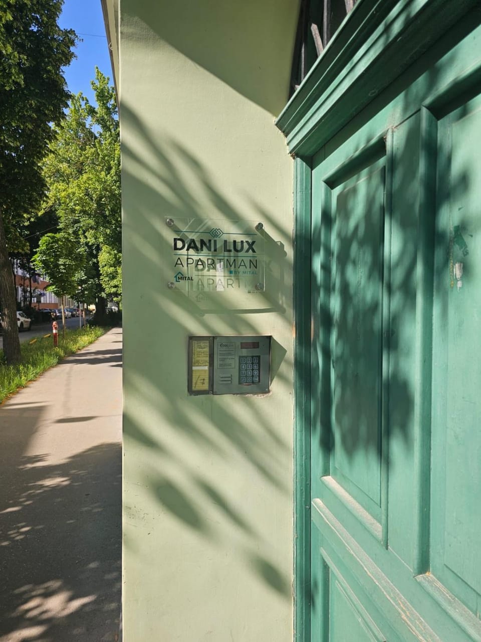 Property building, Facade/entrance, Street view