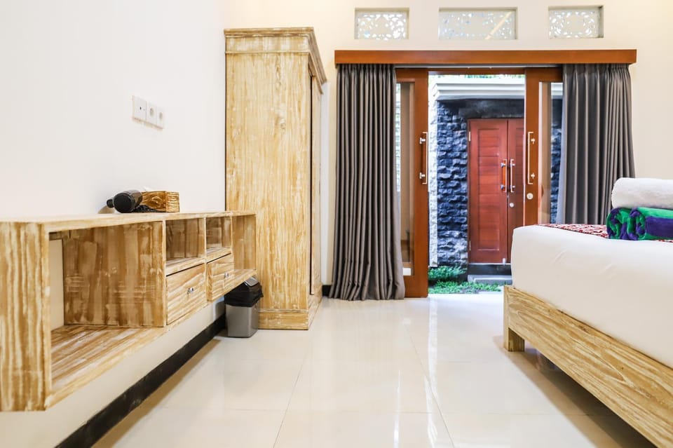 Bed, Photo of the whole room, Bedroom, wardrobe