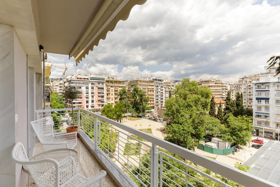 Day, View (from property/room), Balcony/Terrace, City view