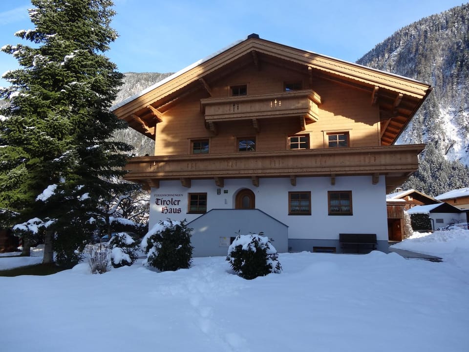 Ferienwohnungen Tiroler Haus Apartment in Mayrhofen