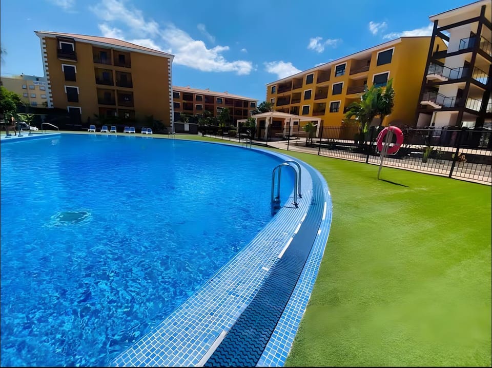 Property building, Swimming pool