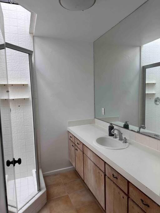 30 PCT OFF!! Limited Time! Malibu Ocean Wave with King Bed, Walking to Beach and Hiking Apartment in Malibu