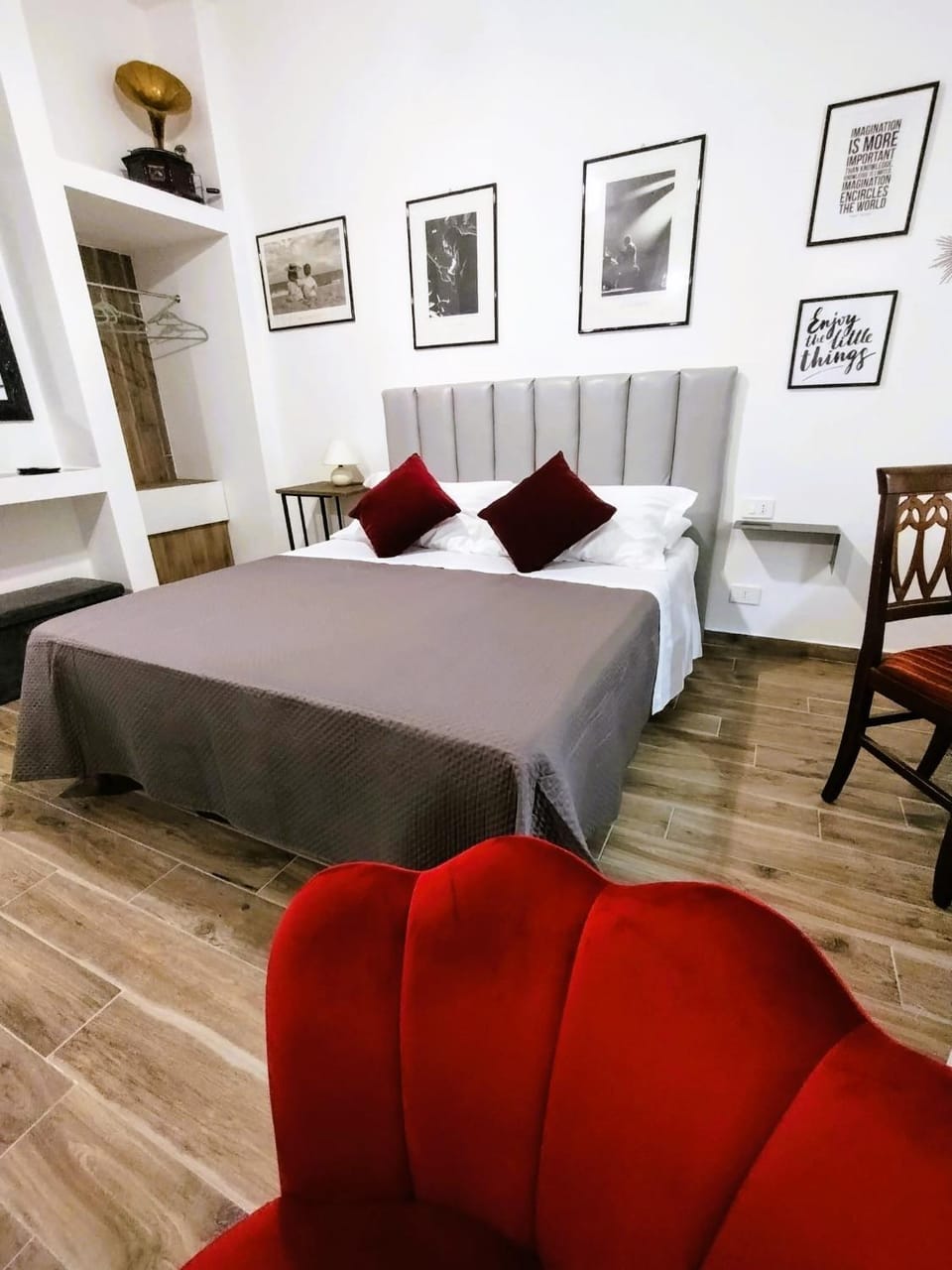 Bed, Bedroom