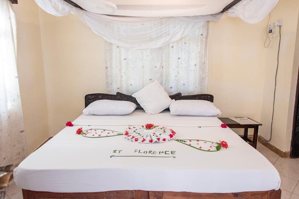 Bed, Decorative detail, Bedroom