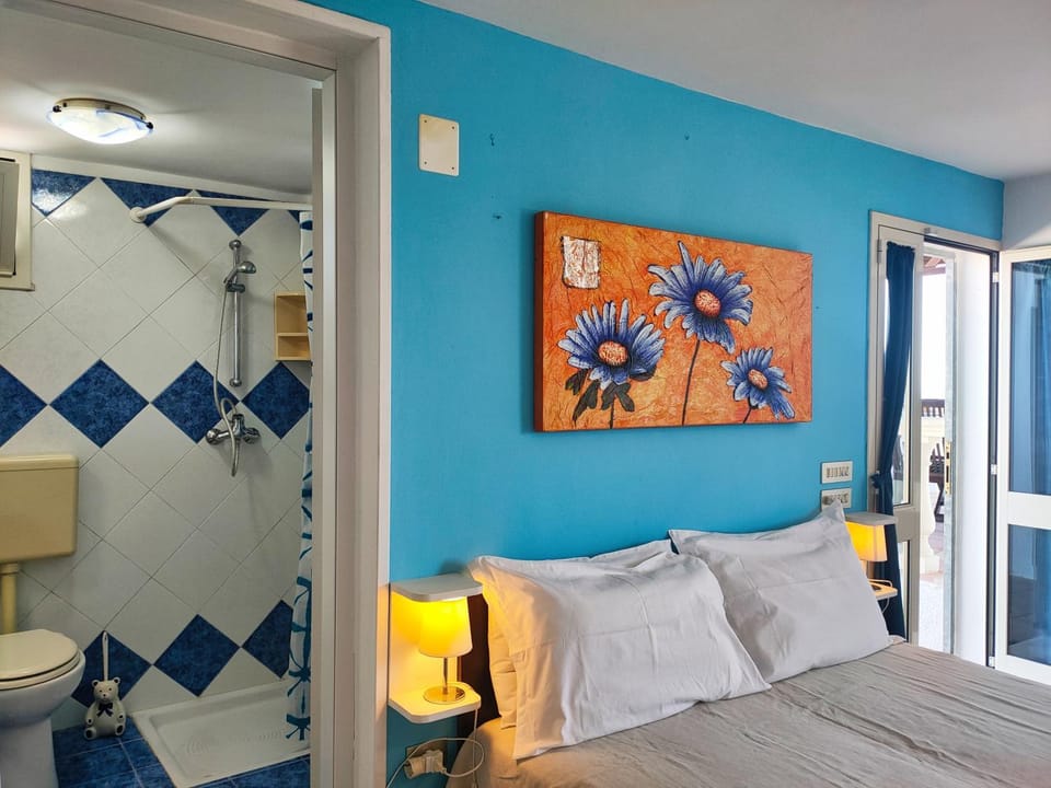 Bathroom, Bedroom