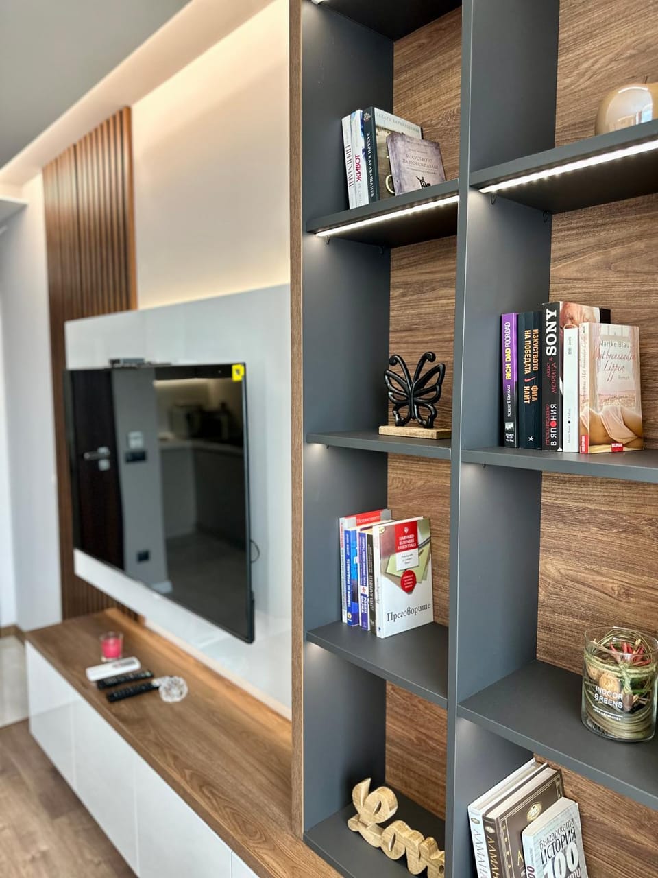 Library, Living room, Family, Family, Family