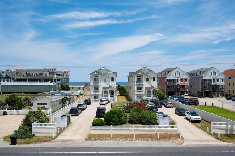 OB102 Ocean Breeze 102 House in Kill Devil Hills
