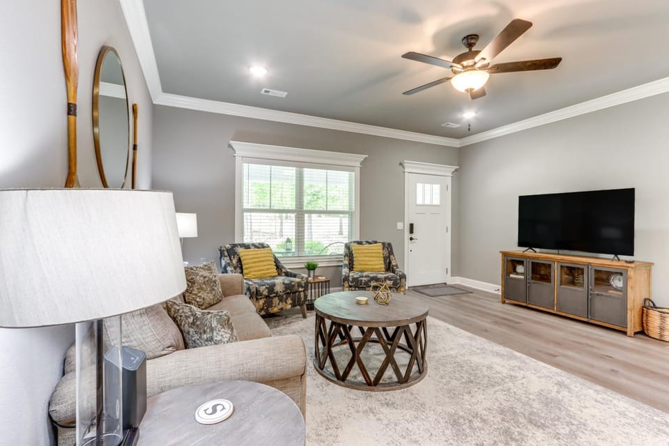 Eureka Springs Family Home - half Mi to Marina! House in Carroll County