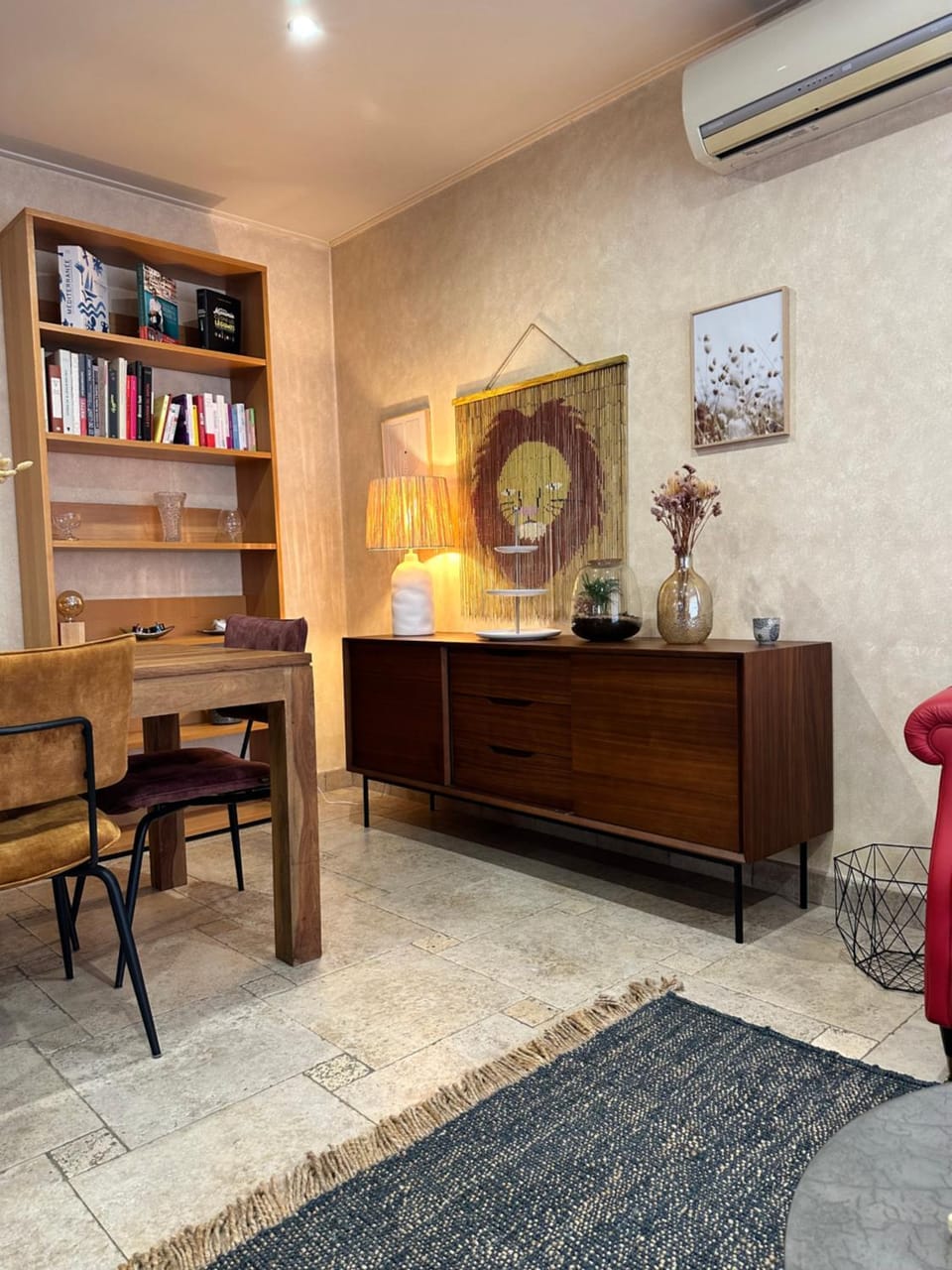 Library, Living room, Seating area, air conditioner