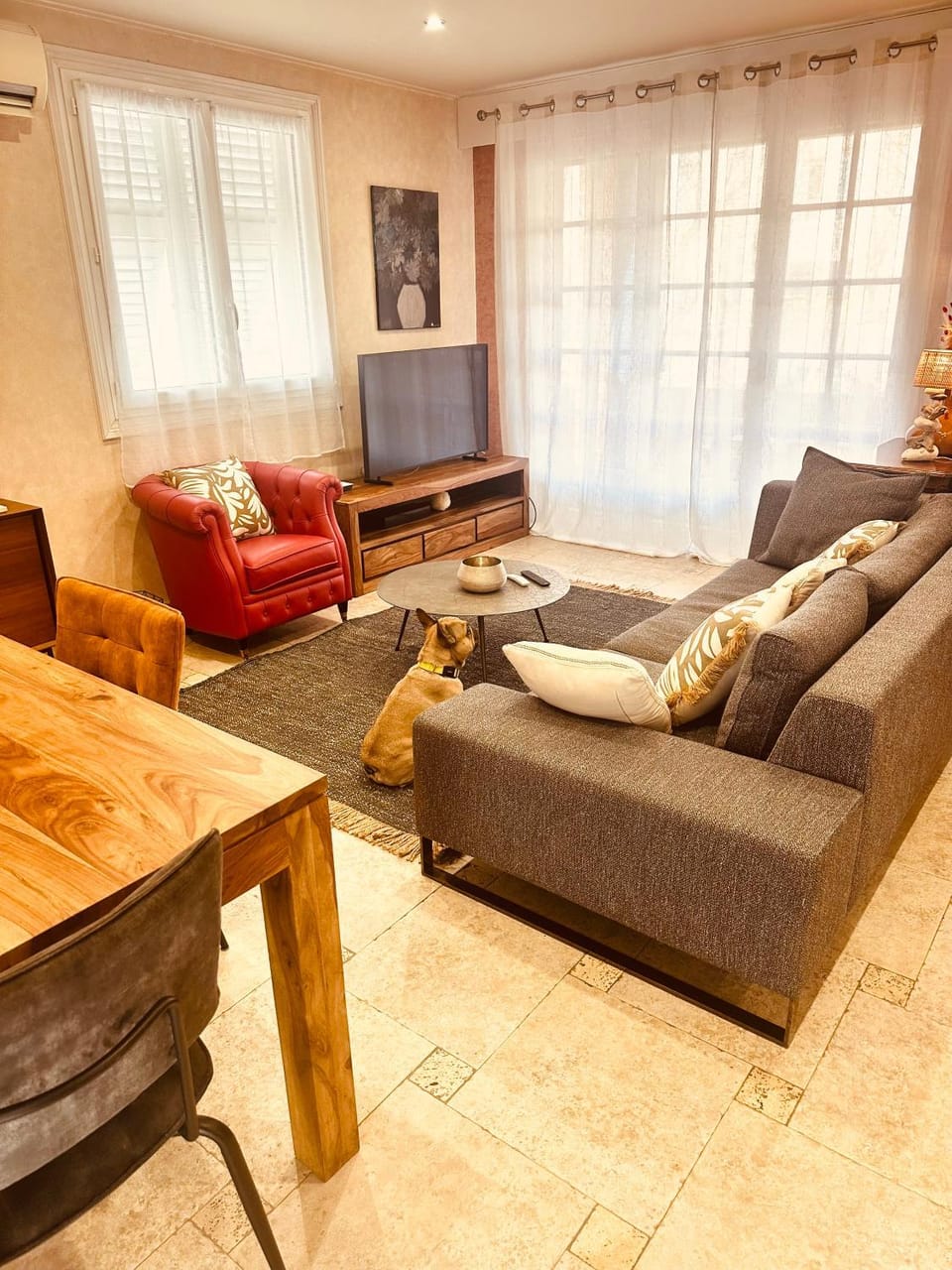 TV and multimedia, Living room, Seating area