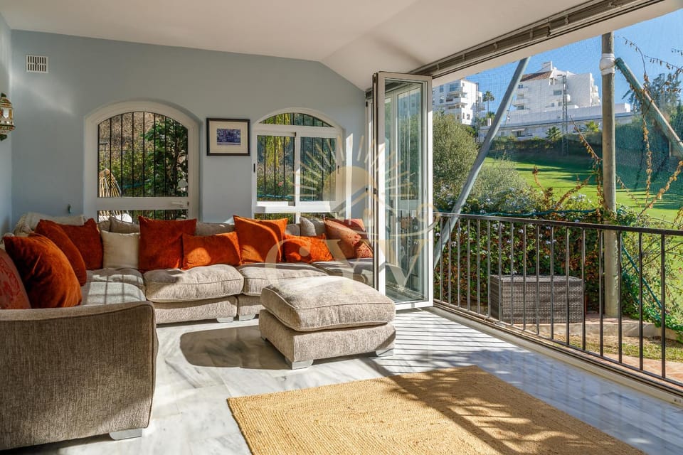Communal lounge/ TV room, TV and multimedia, View (from property/room), Living room, Seating area, Evening entertainment
