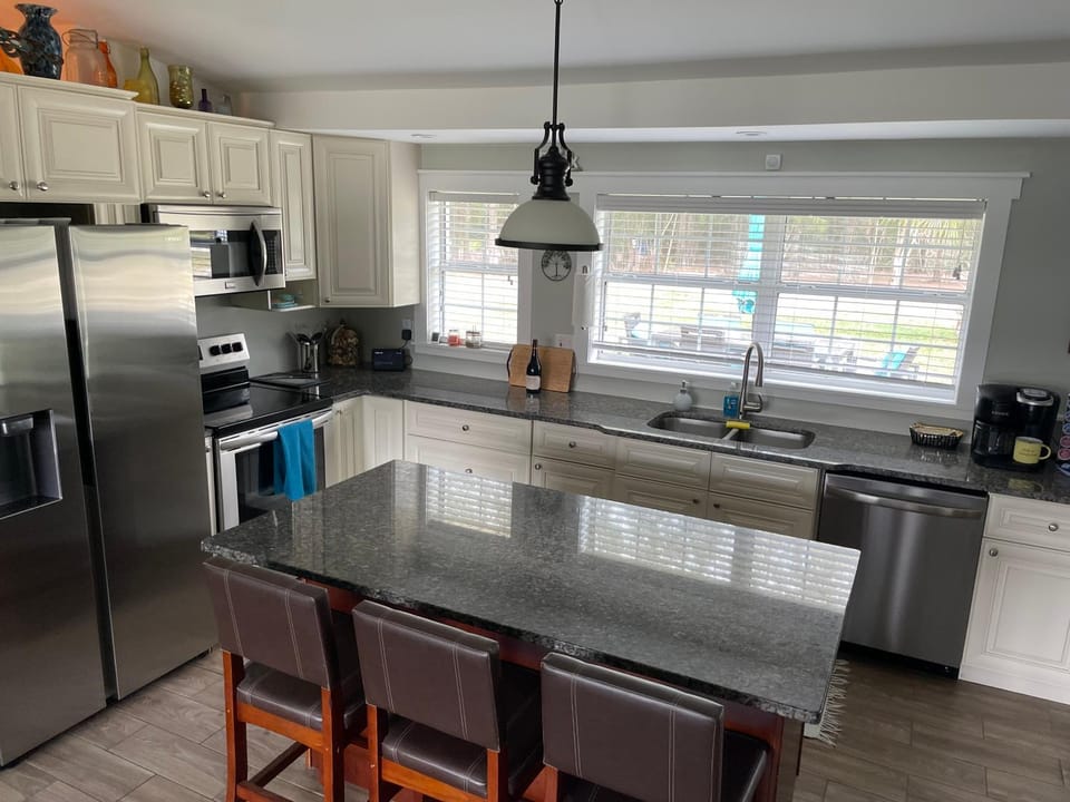 dishwasher, microwave, oven, stove