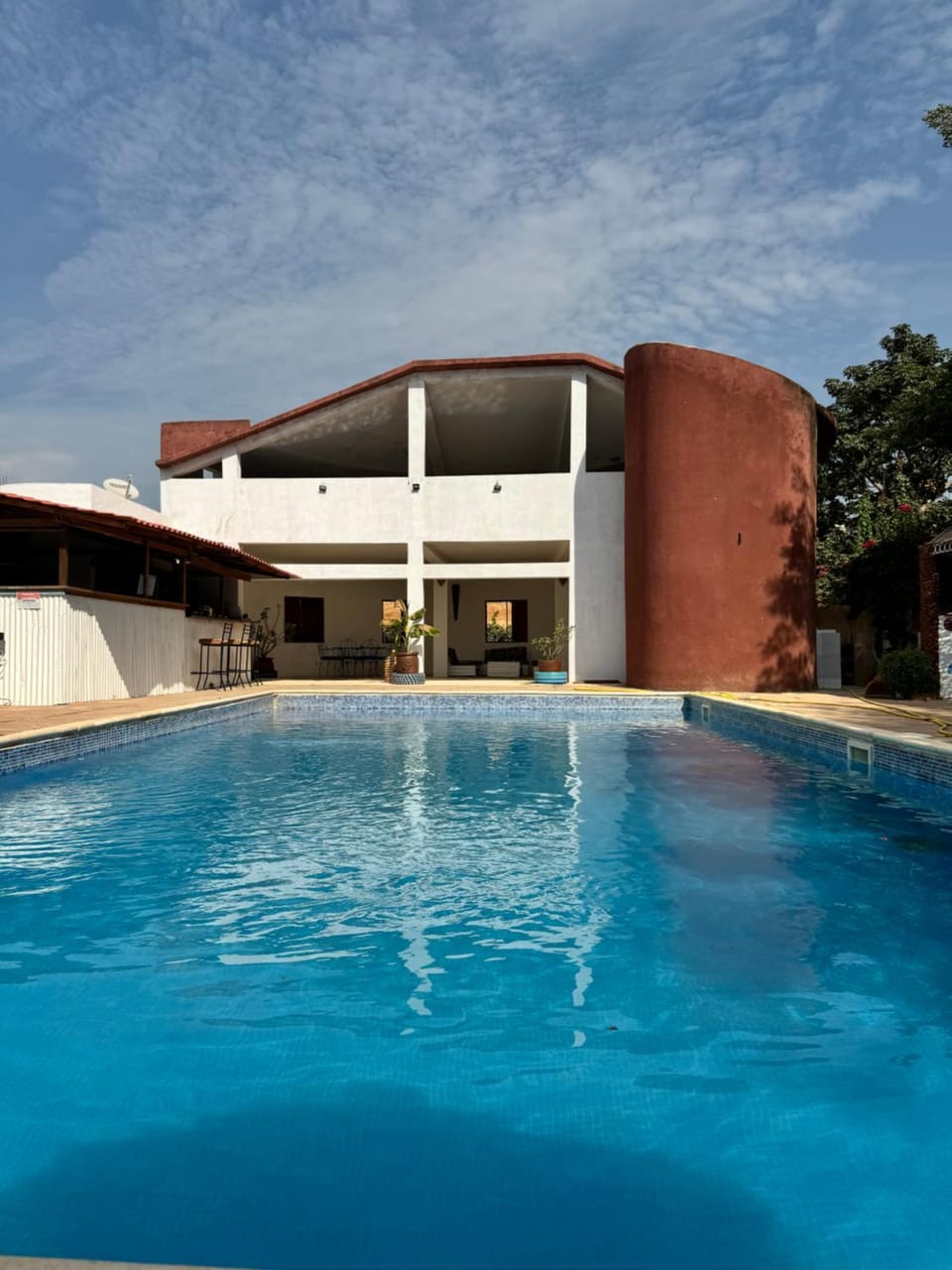 Property building, Day, Pool view, Swimming pool