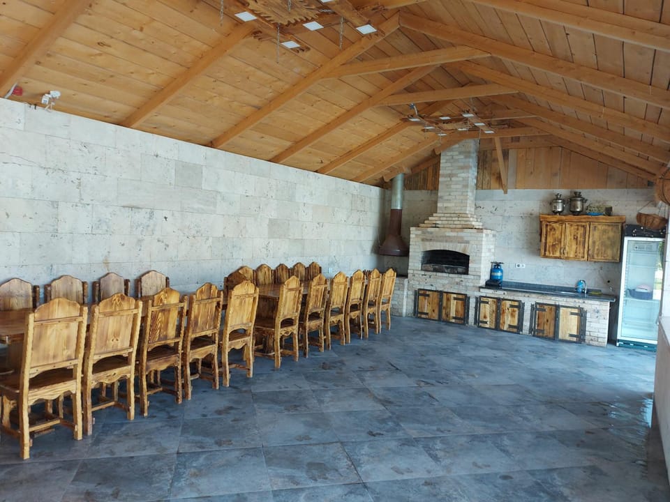 BBQ facilities, Kitchen or kitchenette