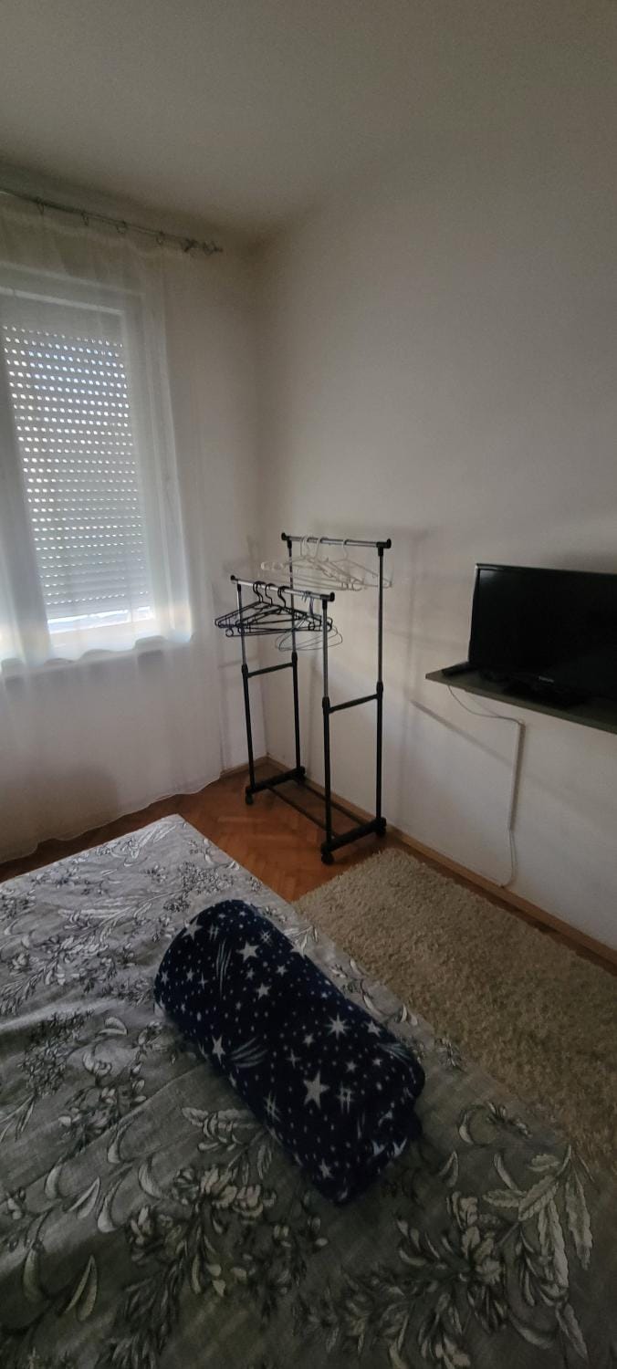 Apartman Kraljevo-ceo stan,privatan parking Apartment in Serbia