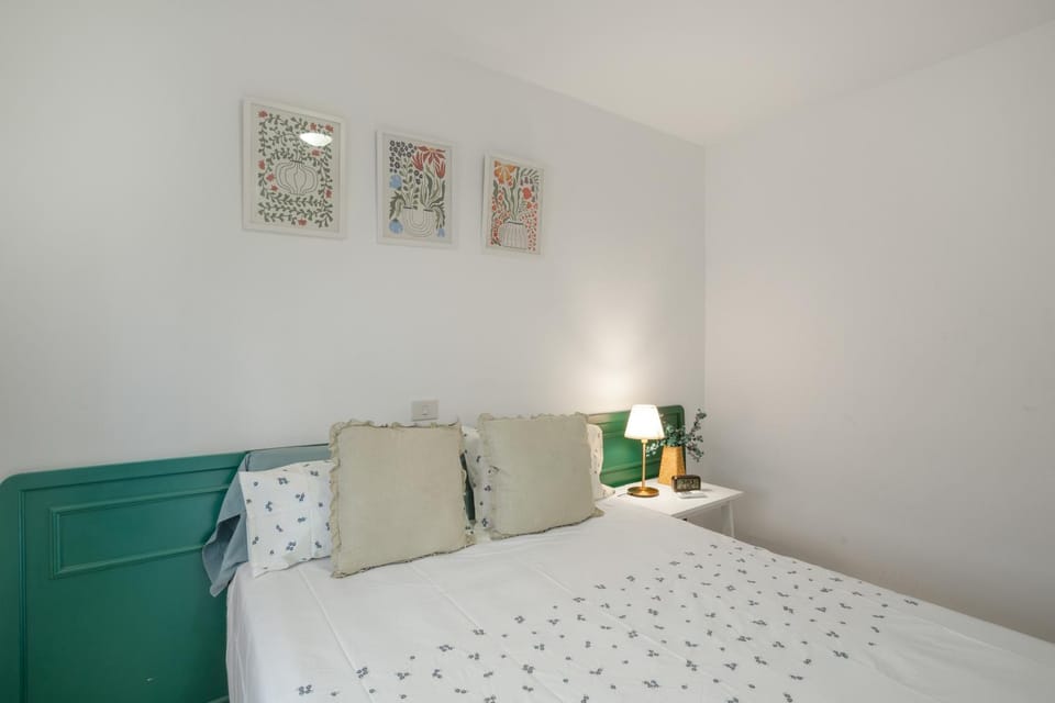 Living room, Bedroom
