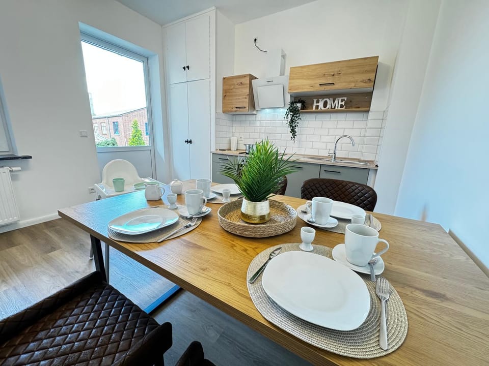 Kitchen or kitchenette, kitchen