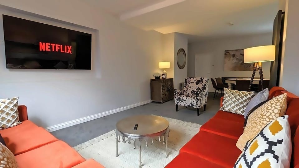 TV and multimedia, Living room, Seating area