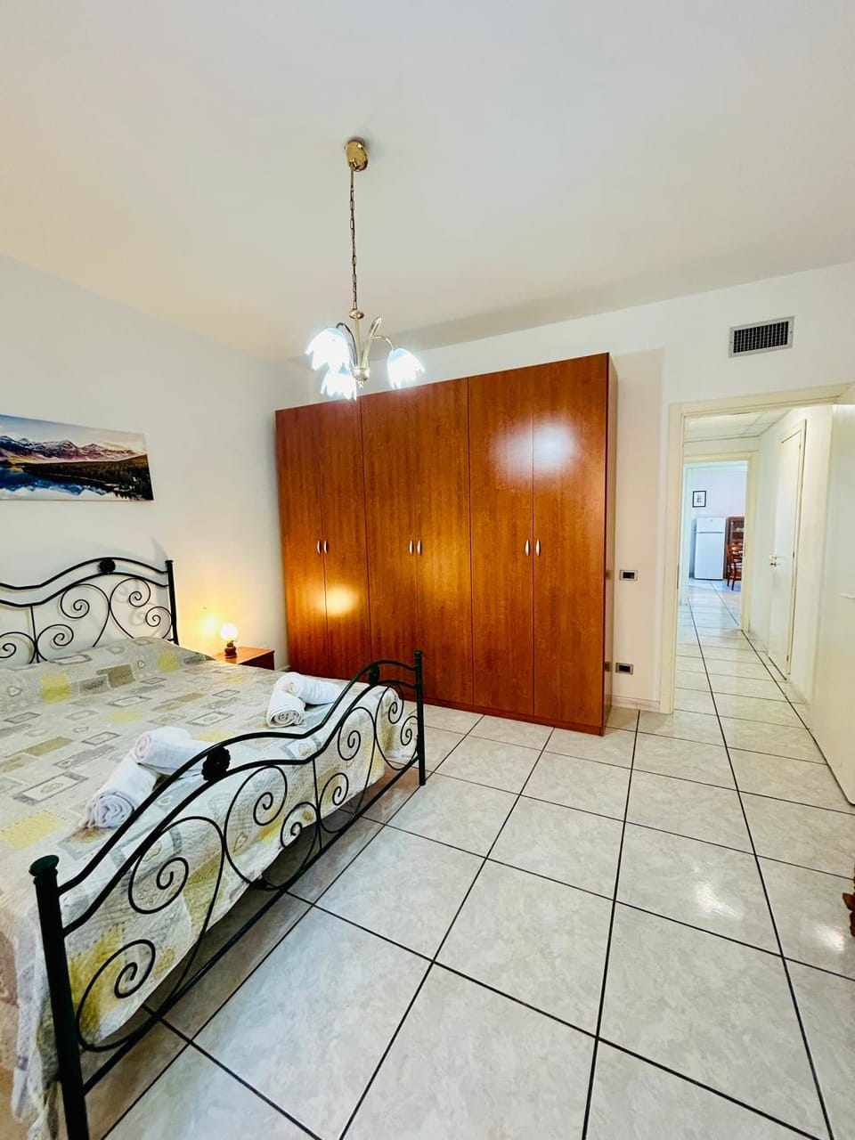 Bed, Photo of the whole room, Bedroom, wardrobe