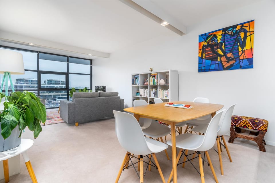 Seating area, Dining area