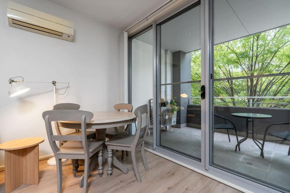 Balcony/Terrace, Dining area, air conditioner