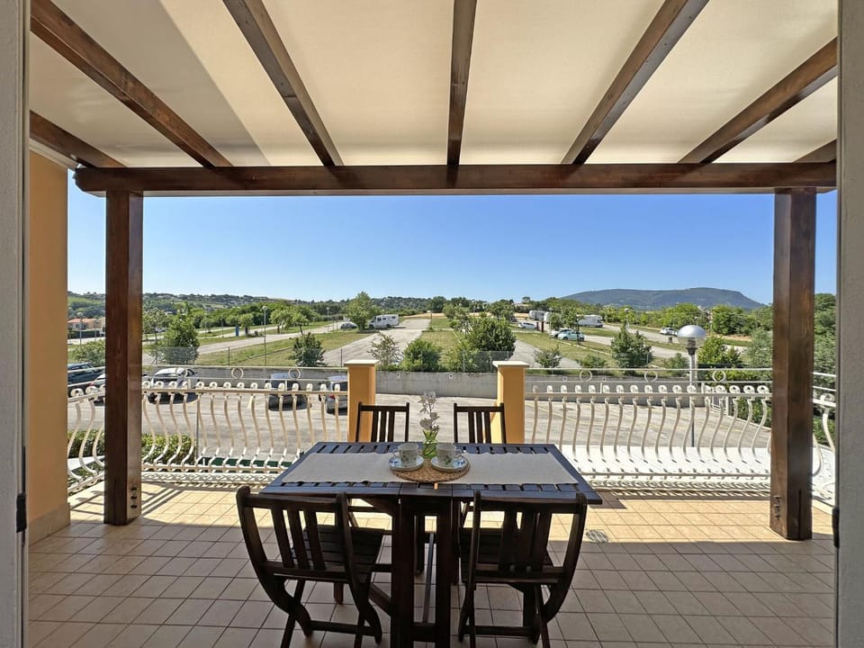 Patio, Day, View (from property/room), Balcony/Terrace, Dining area