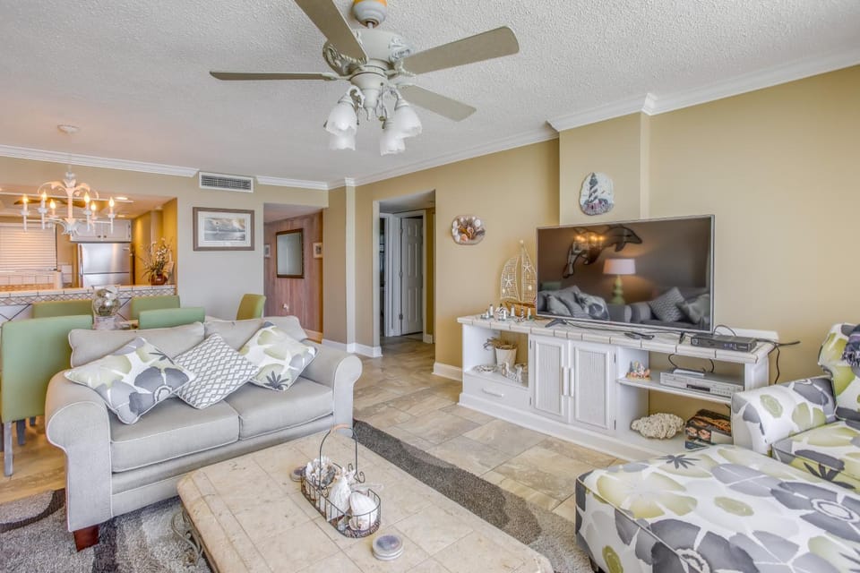 Classy Oceanfront Myrtle Beach Condo! House in South Carolina
