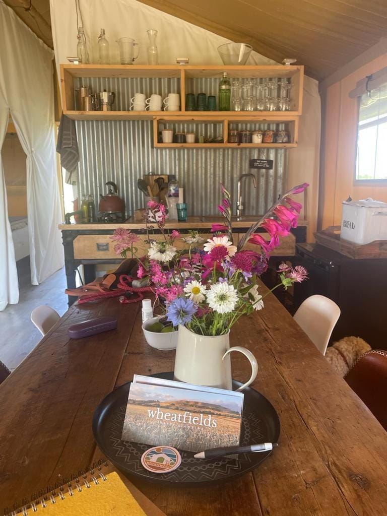 Wheatfields Luxury Glamping Apartment in Rother District