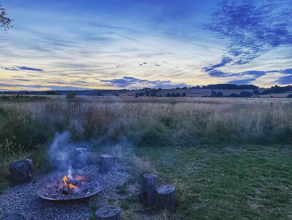 Wheatfields Luxury Glamping Apartment in Rother District