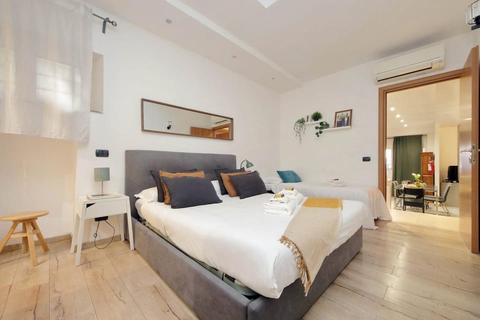 Bed, Bedroom