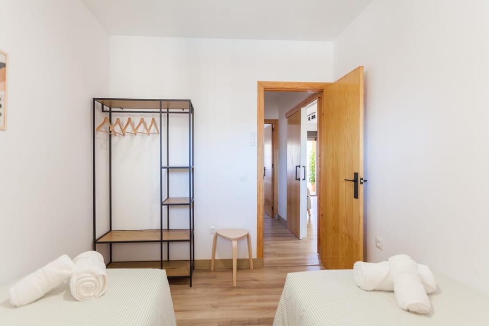 Bed, Photo of the whole room, Bedroom, towels, wardrobe