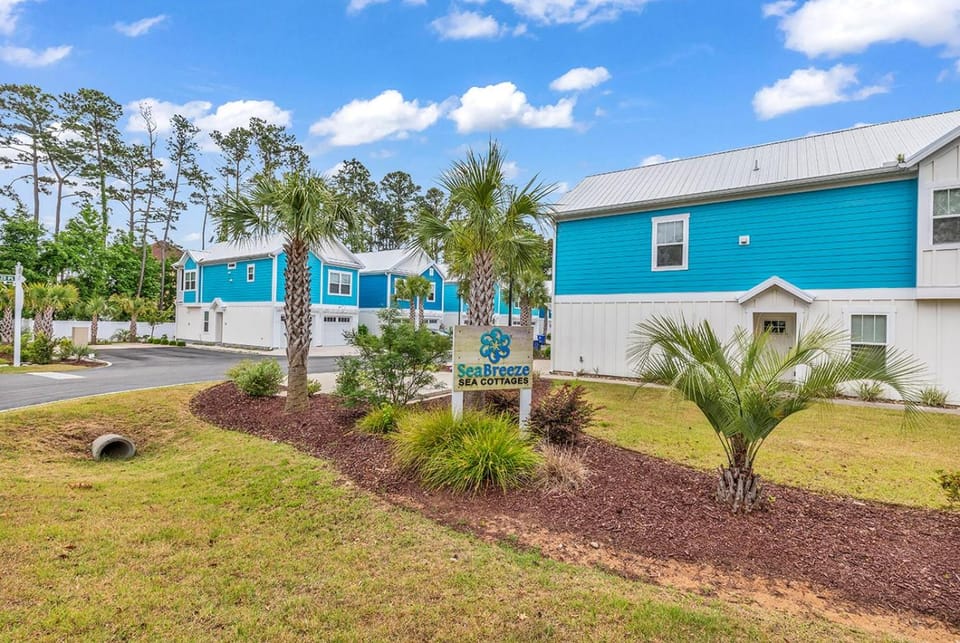 Seabreeze Cottages- 2405 Seabreeze Place House in Myrtle Beach