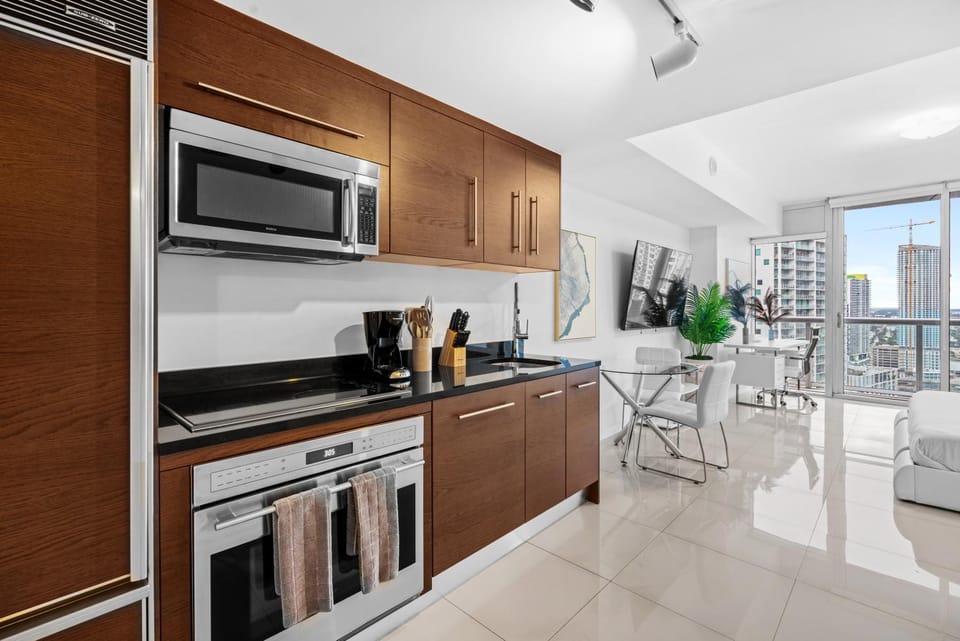 Studio in Miami Brickell Business District ICON Residences Apartment in Brickell