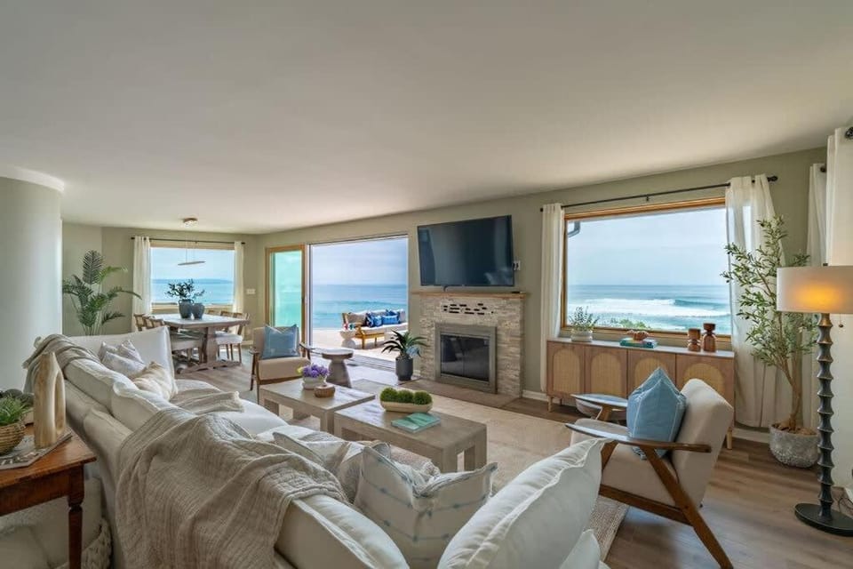 Perched Ocean Paradise House in La Jolla