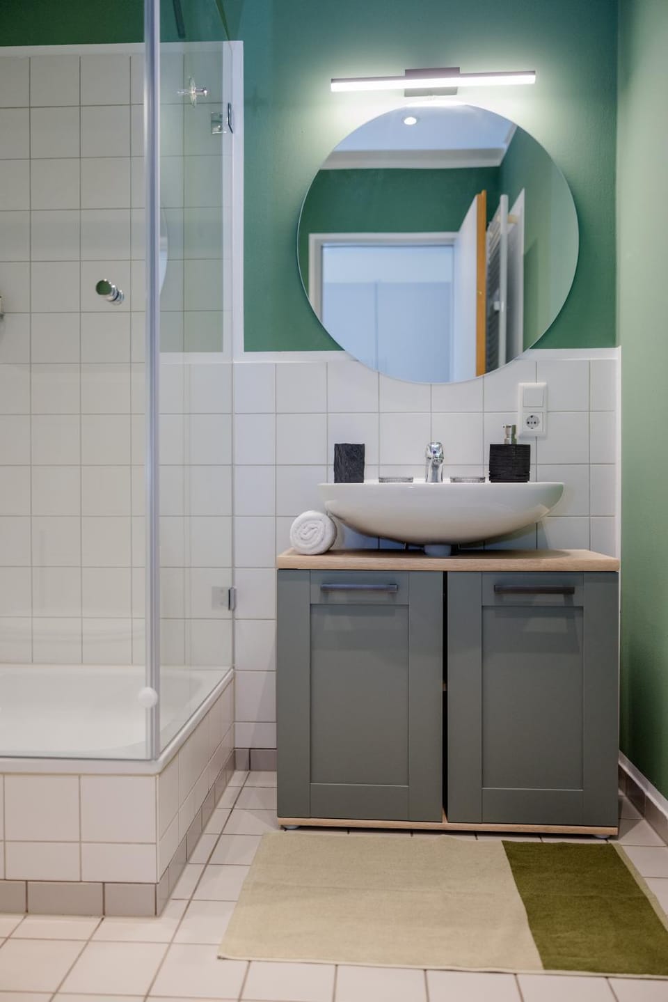 Shower, Bathroom