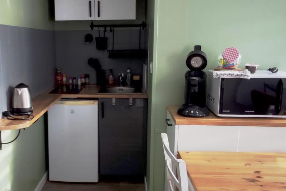 Joli studio près de la mer avec extérieur Apartment in La Rochelle