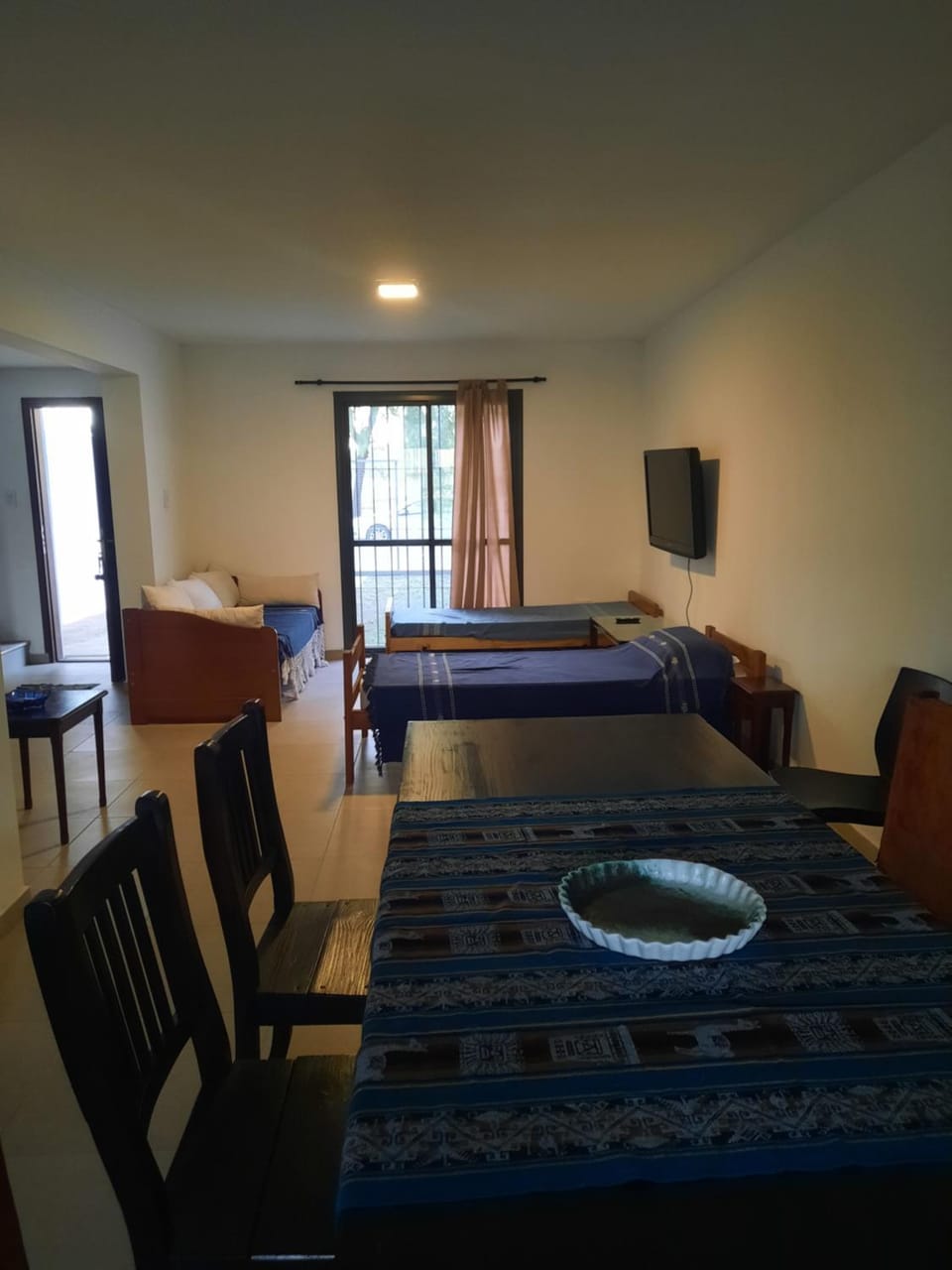 Communal lounge/ TV room, TV and multimedia, Living room, Dining area, Bedroom