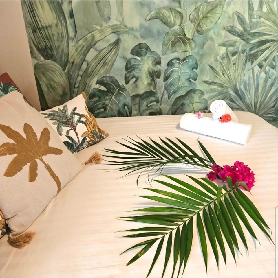 Bed, Decorative detail