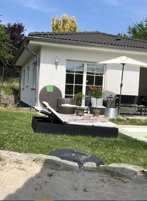 Beachvilla, Swimming Pool, Garden Beachclub, Taunus, 5 People,10 Min Frankfurt Apartment in Hochtaunuskreis