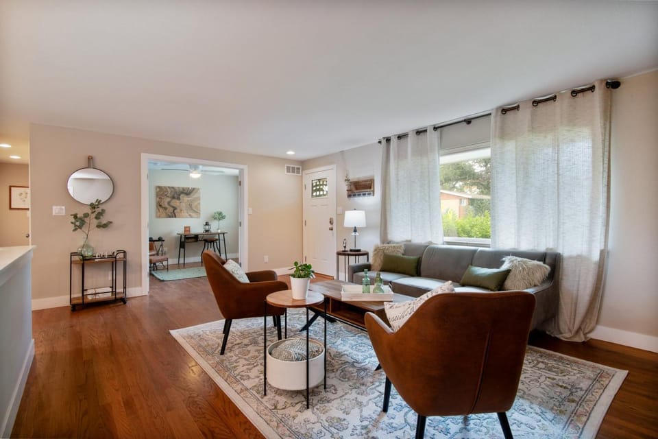 Arvada House for 11 with Backyard and Game Room House in Arvada