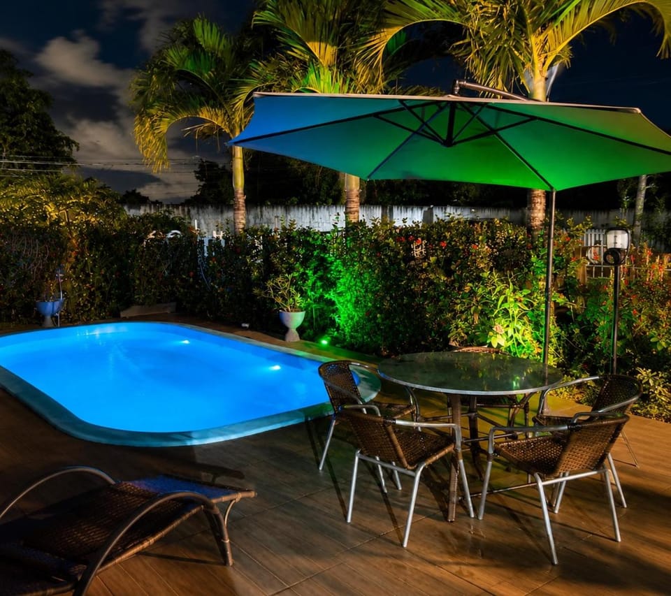 Casa completa em reserva ambiental com piscina privativa House in Recife