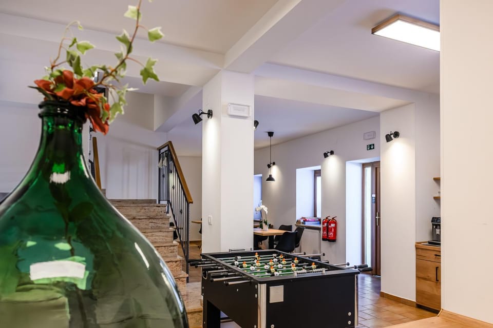 Communal lounge/ TV room