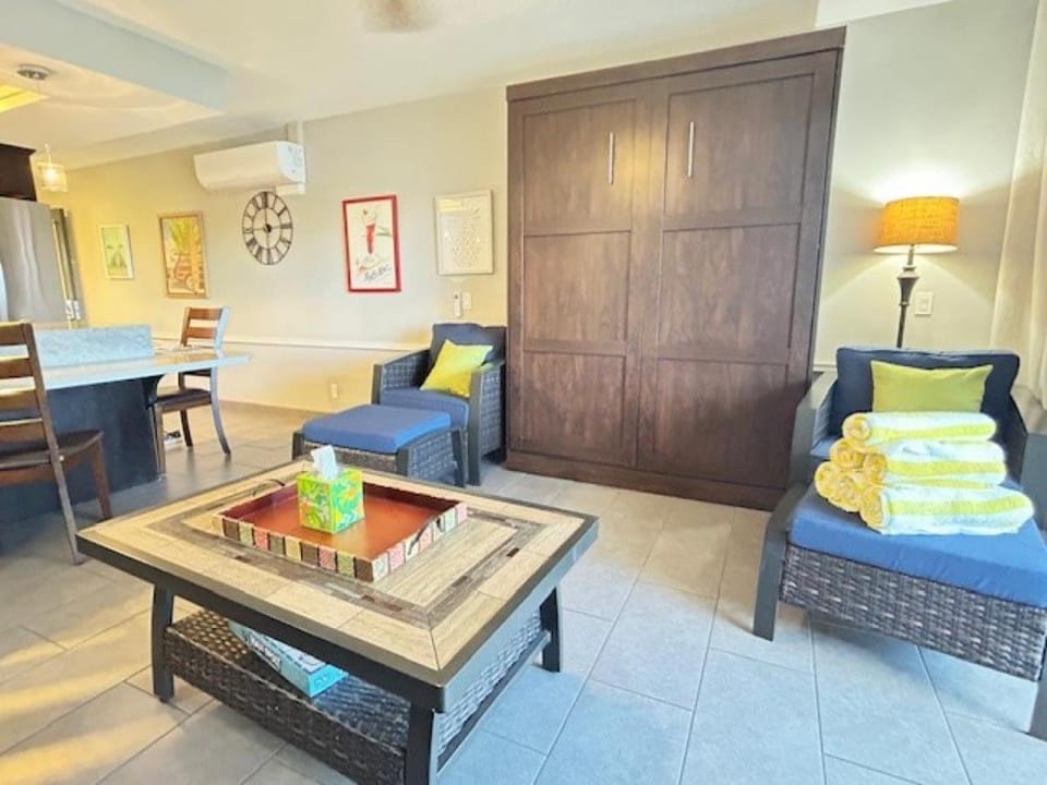 Remodeled & Views! ks b7- Sullivan House in Kapalua