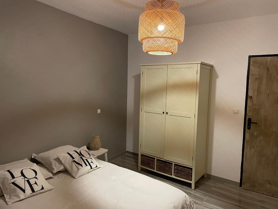 Appartement coquet dans le centre de Mèze Apartment in Mèze