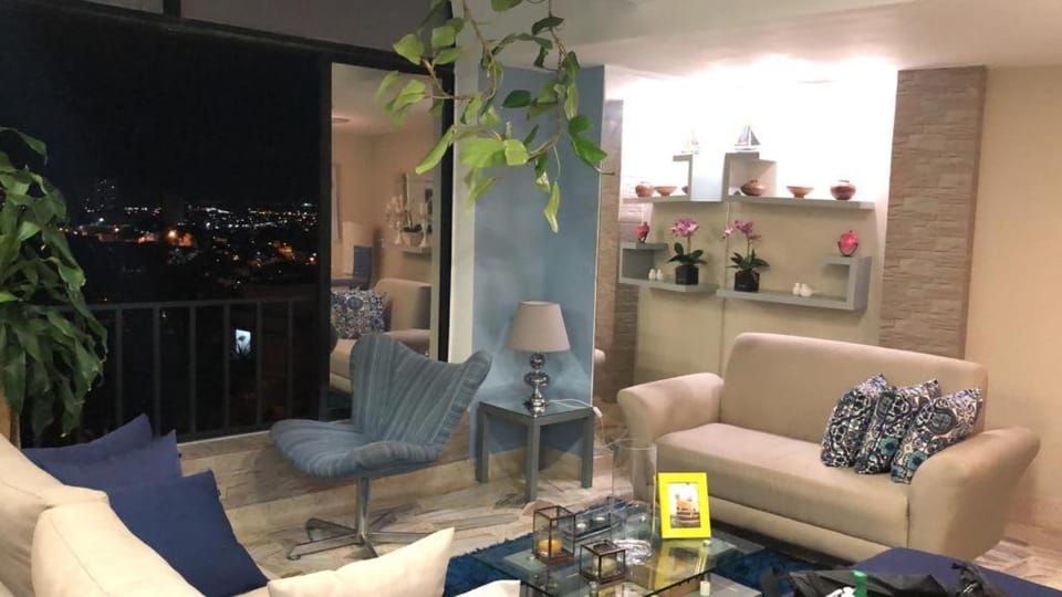 501-Duplex parking private gran vista central a 8 min del norte y centro Apartment in Cali
