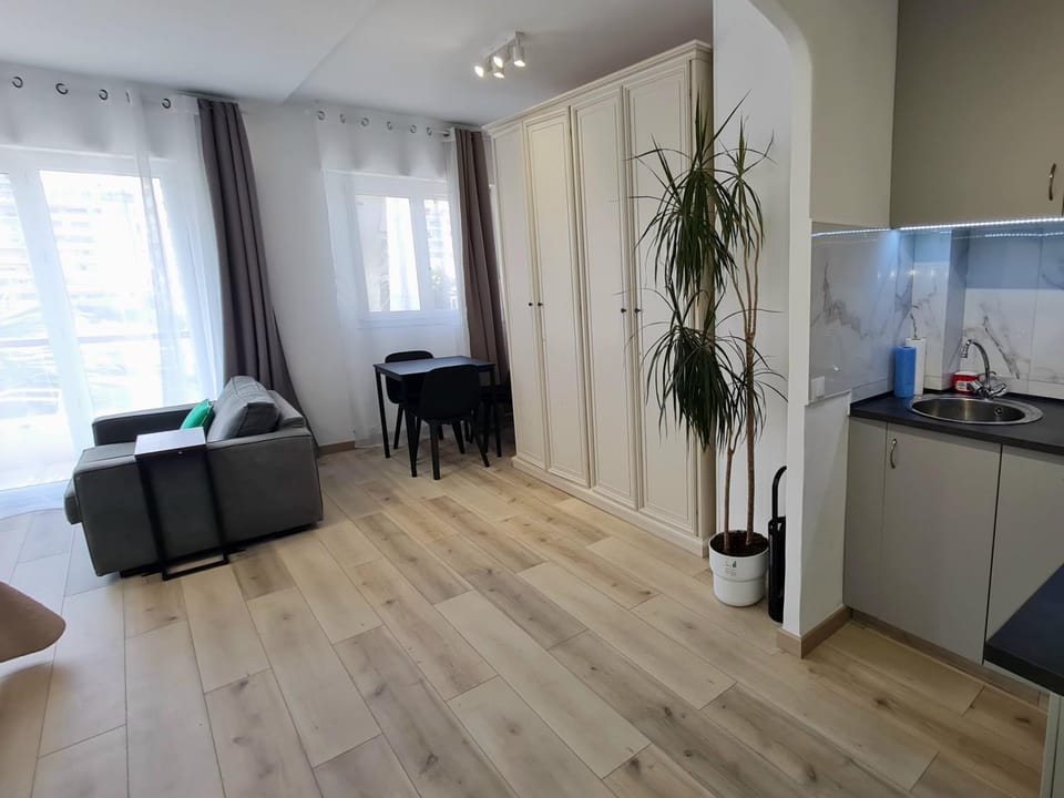 Kitchen or kitchenette, Living room, Dining area