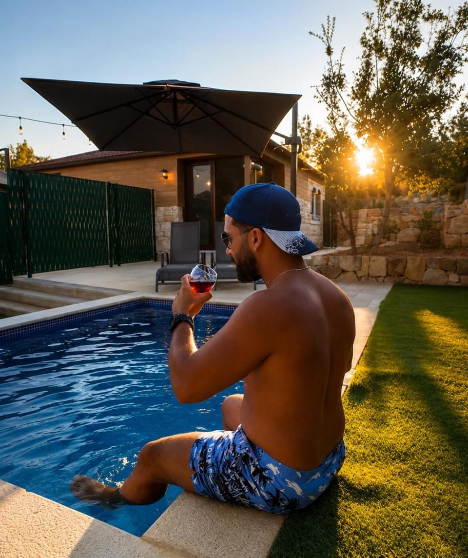 Property building, Swimming pool, Drinks